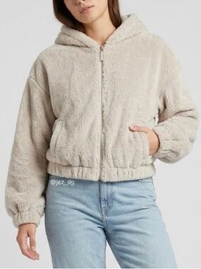 C015 HARLOW Plush Zip-Up Hooded Jacket